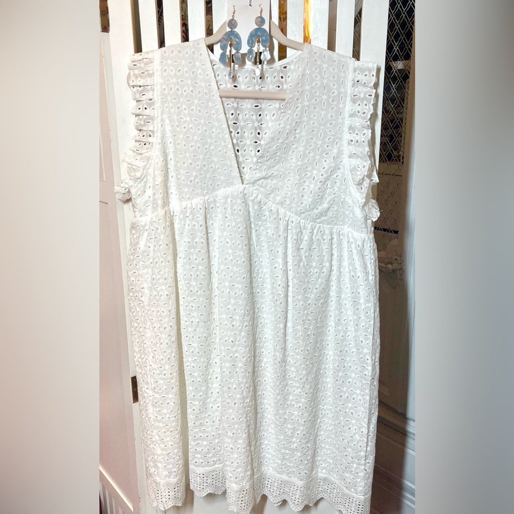 Precious white eyelet dress baby blue resin earring included.
